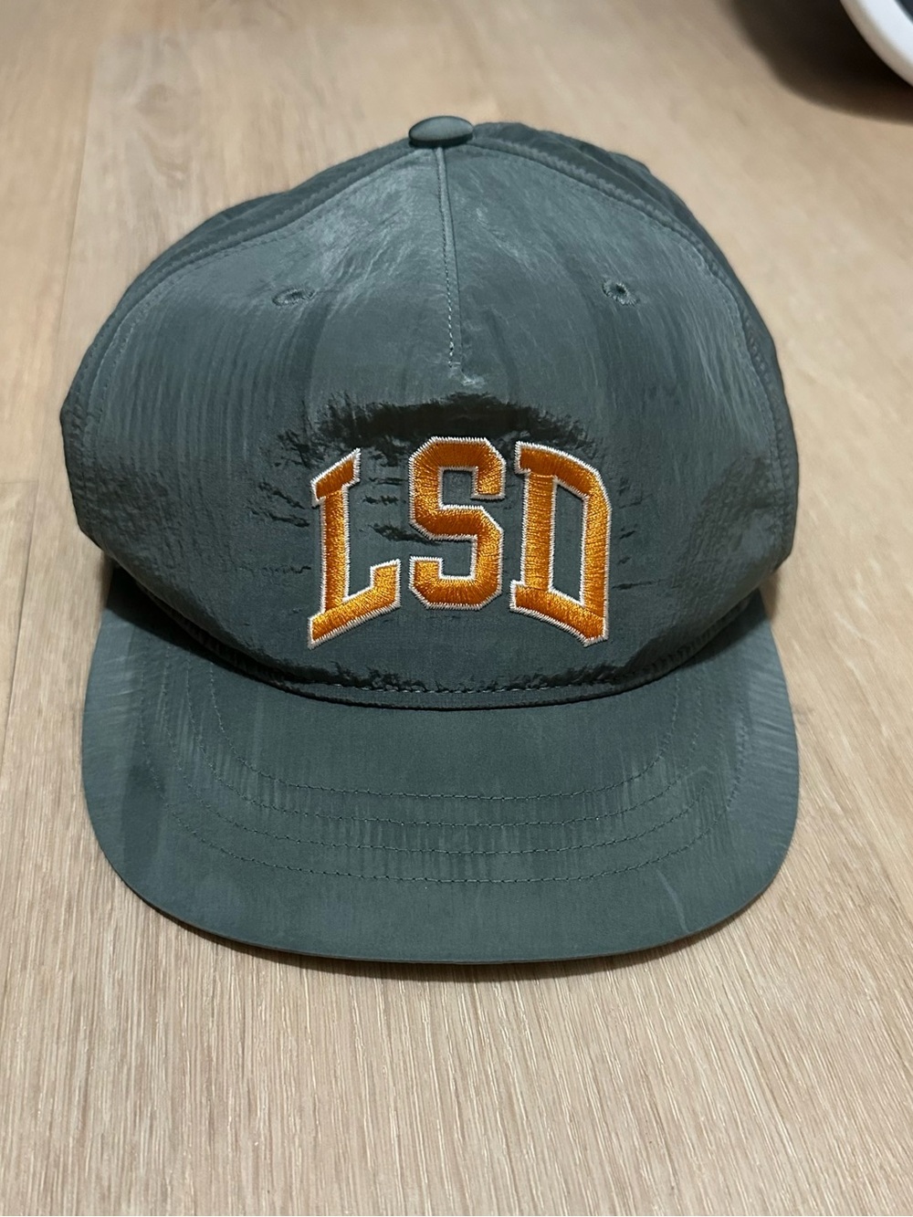 Satisfy LSD Hat